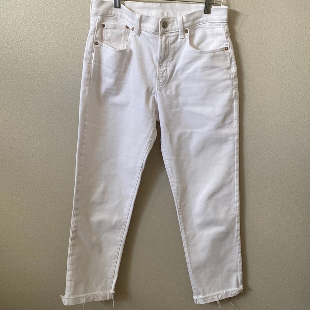 GAP Girlfriend Midrise White denim Jeans
